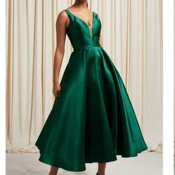 skims fits everybody cut out long dress Elegant Long Sleeves Charming Prom Dresses Wholesale Fit and Flare Beads Evening Gowns with Nude Lining main image 0